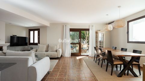 Foto 3 de Casa adosada en venta en Centro, Estepona