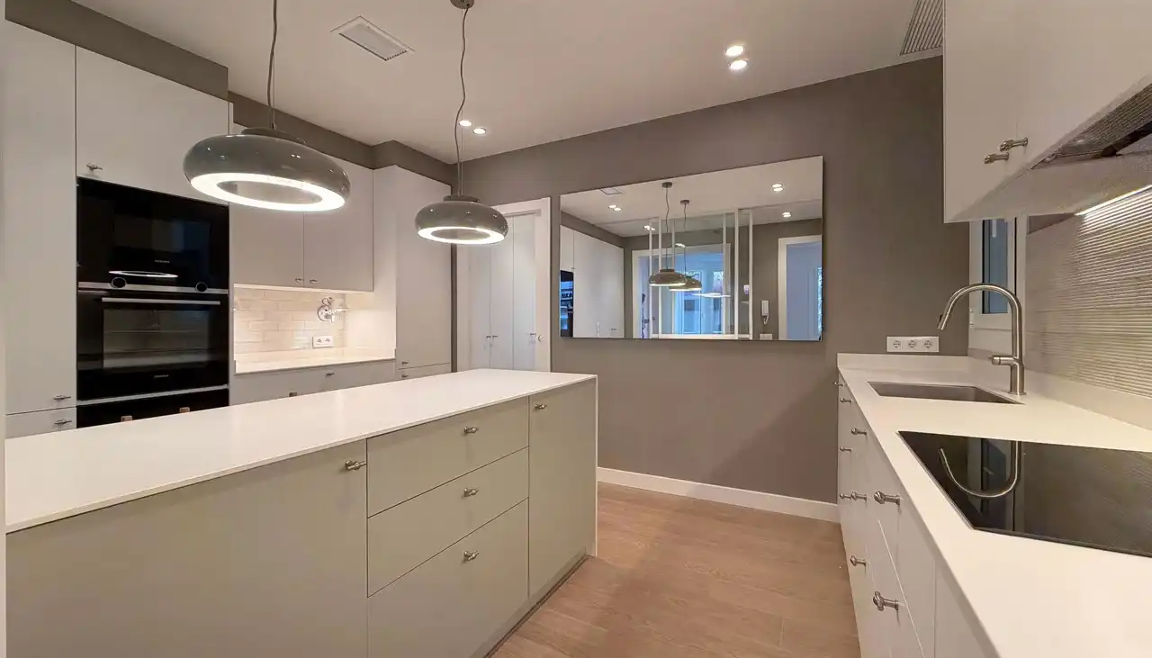 Cocina de Piso en venta en Barcelona con Aire acondicionado y Calefacción
