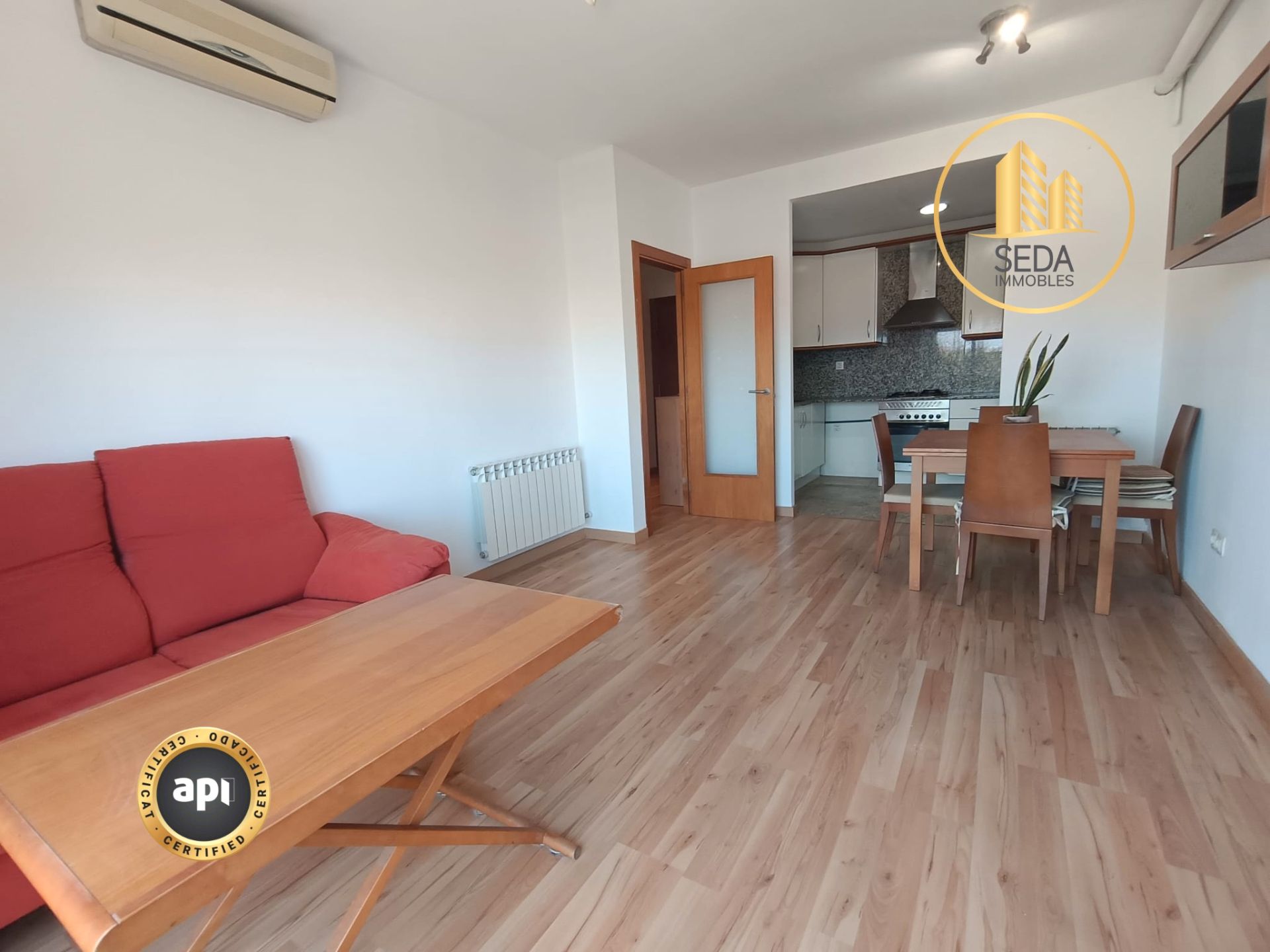 Vista exterior de Pis en venda en Terrassa amb Aire condicionat, Calefacció i Parquet