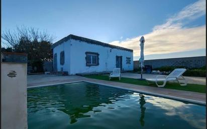 Piscina de Casa o xalet en venda en Chiclana de la Frontera