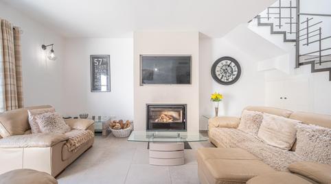 Photo 2 of Single-family semi-detached for sale in Avenida Acapulco, 8, Los Boliches, Málaga