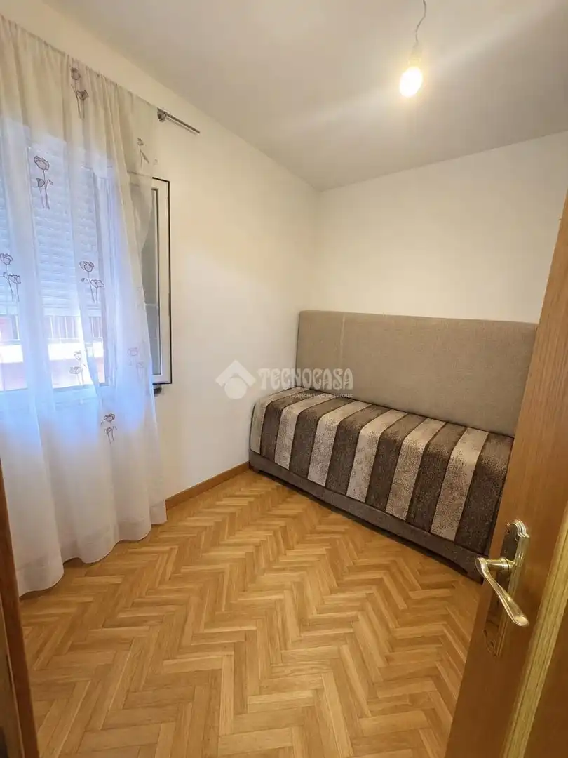 Habitación de Piso en venta en Madrid con Calefacción y Terraza