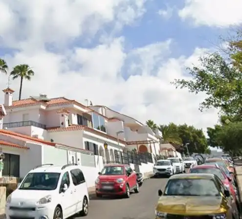 Vista exterior de Dúplex de alquiler en San Fernando