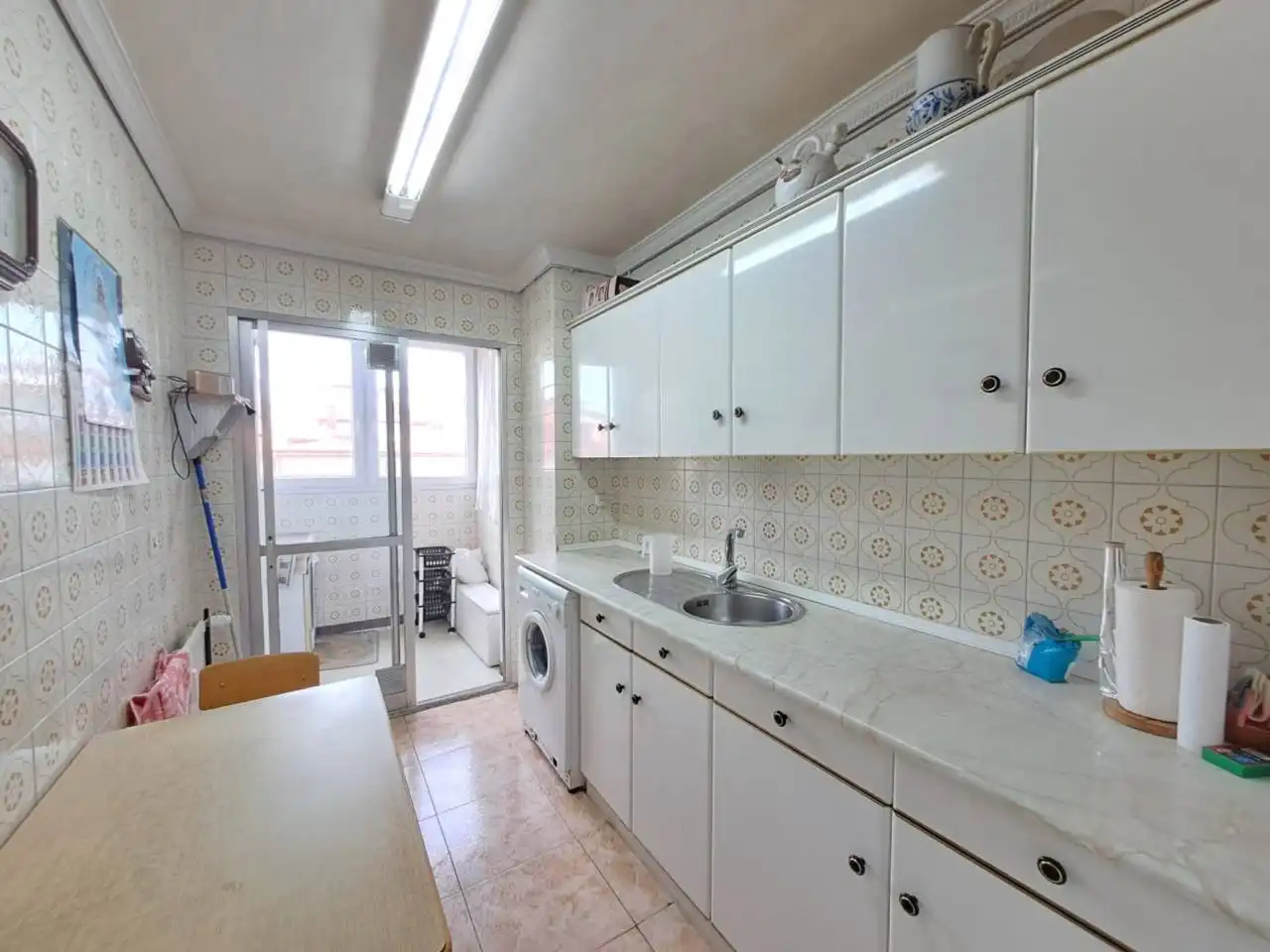 Küche von Wohnung zum Verkauf in Burgos mit Heizung und Terrasse