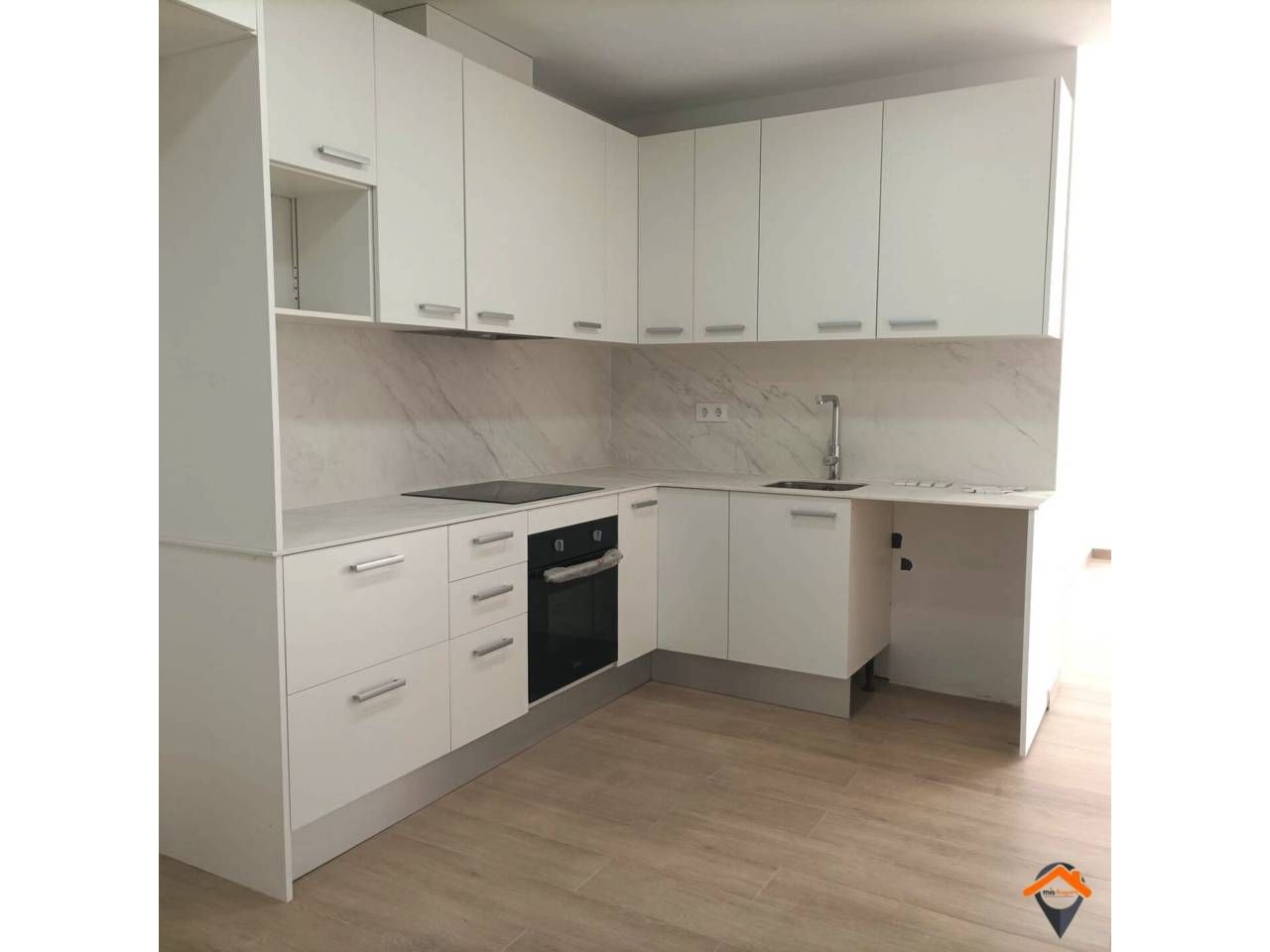 Kitchen of Flat for sale in Sabadell  with Air Conditioner and Parquet flooring