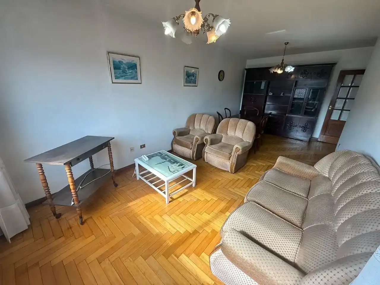 Sala de estar de Piso en venta en Tui con Trastero, Amueblado y Balcón