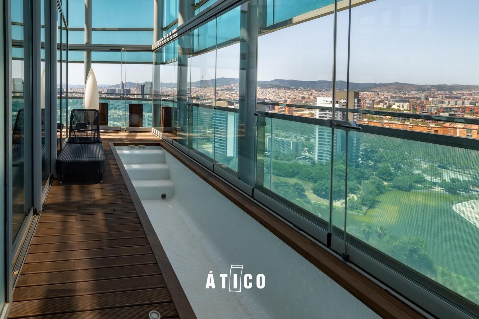 Terrace of Attic for sale in  Barcelona Capital  with Air Conditioner, Heating and Private garden