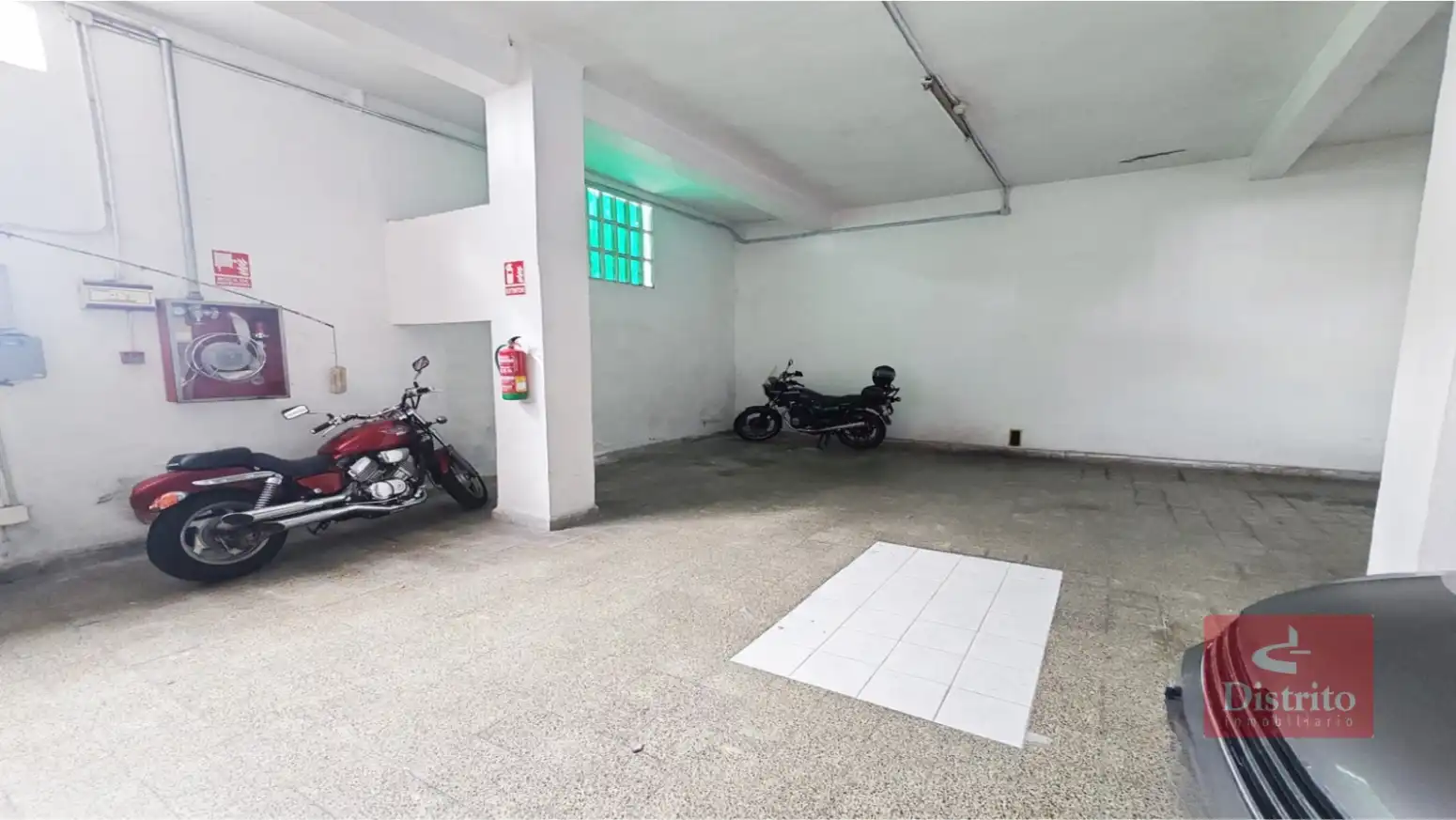 Parkplatz von Garage zur Miete in Santander