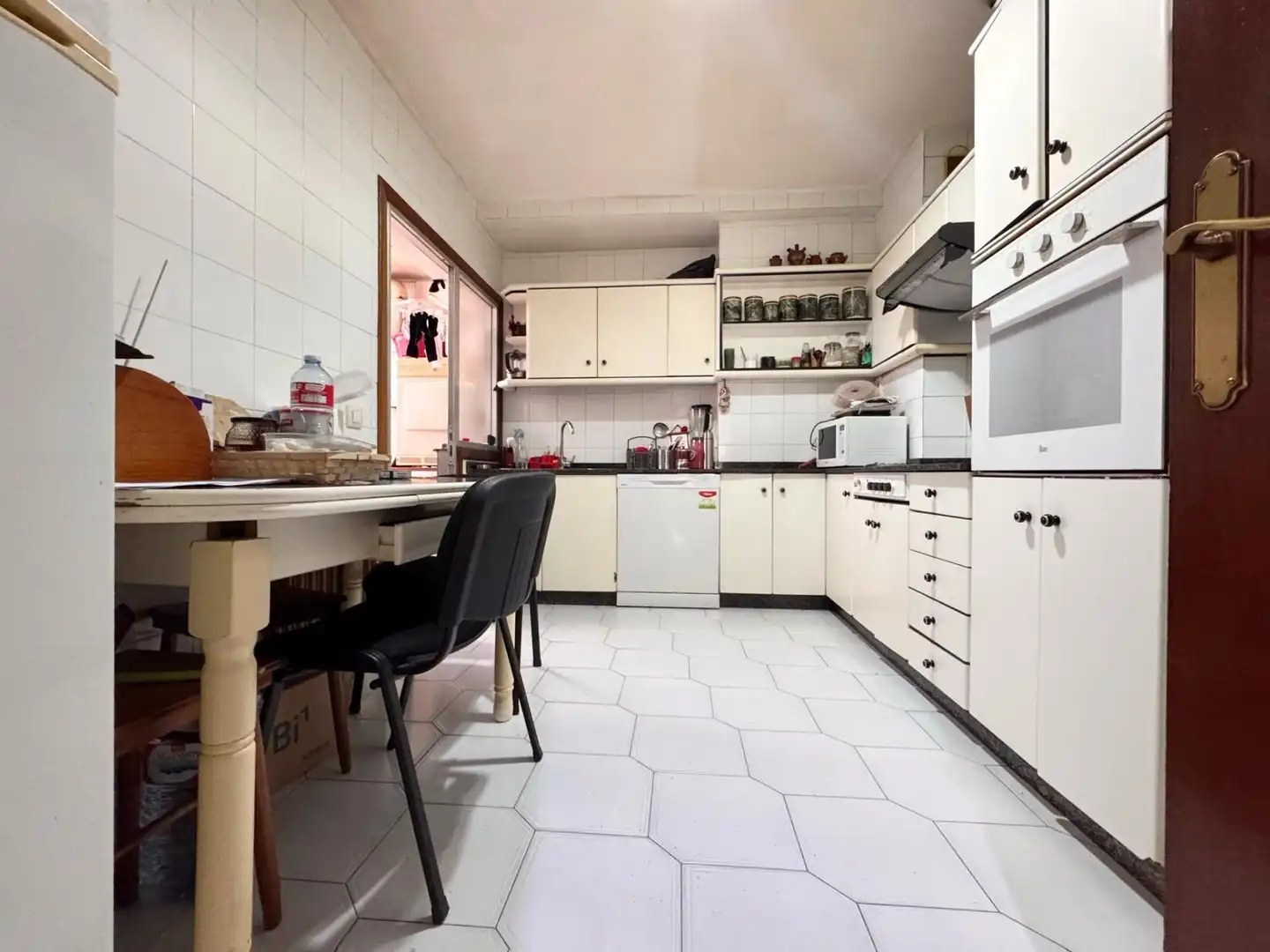 Cocina de Piso en venta en Pontevedra Capital  con Calefacción y Trastero
