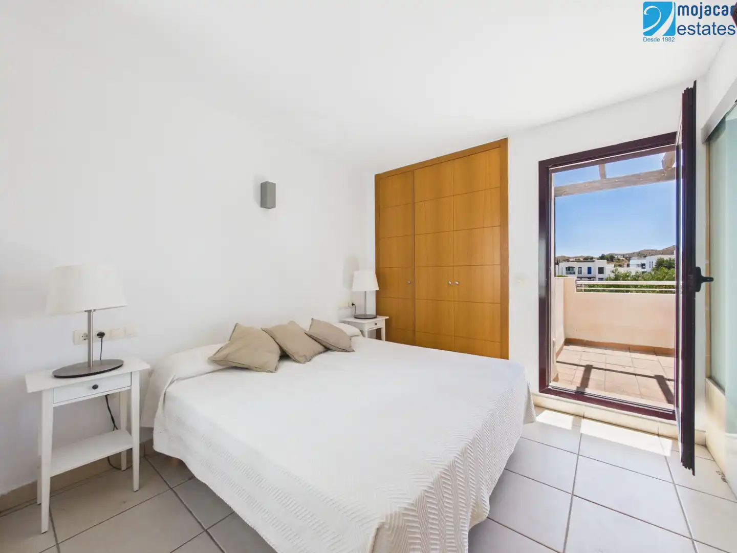 Terraced house with garden for sale in Calle Avicena 4, imagen 8
