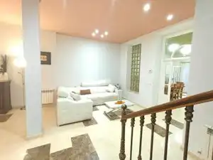 Sala d'estar de Casa adosada en venda en Valencia amb Aire condicionat, Calefacció i Parquet