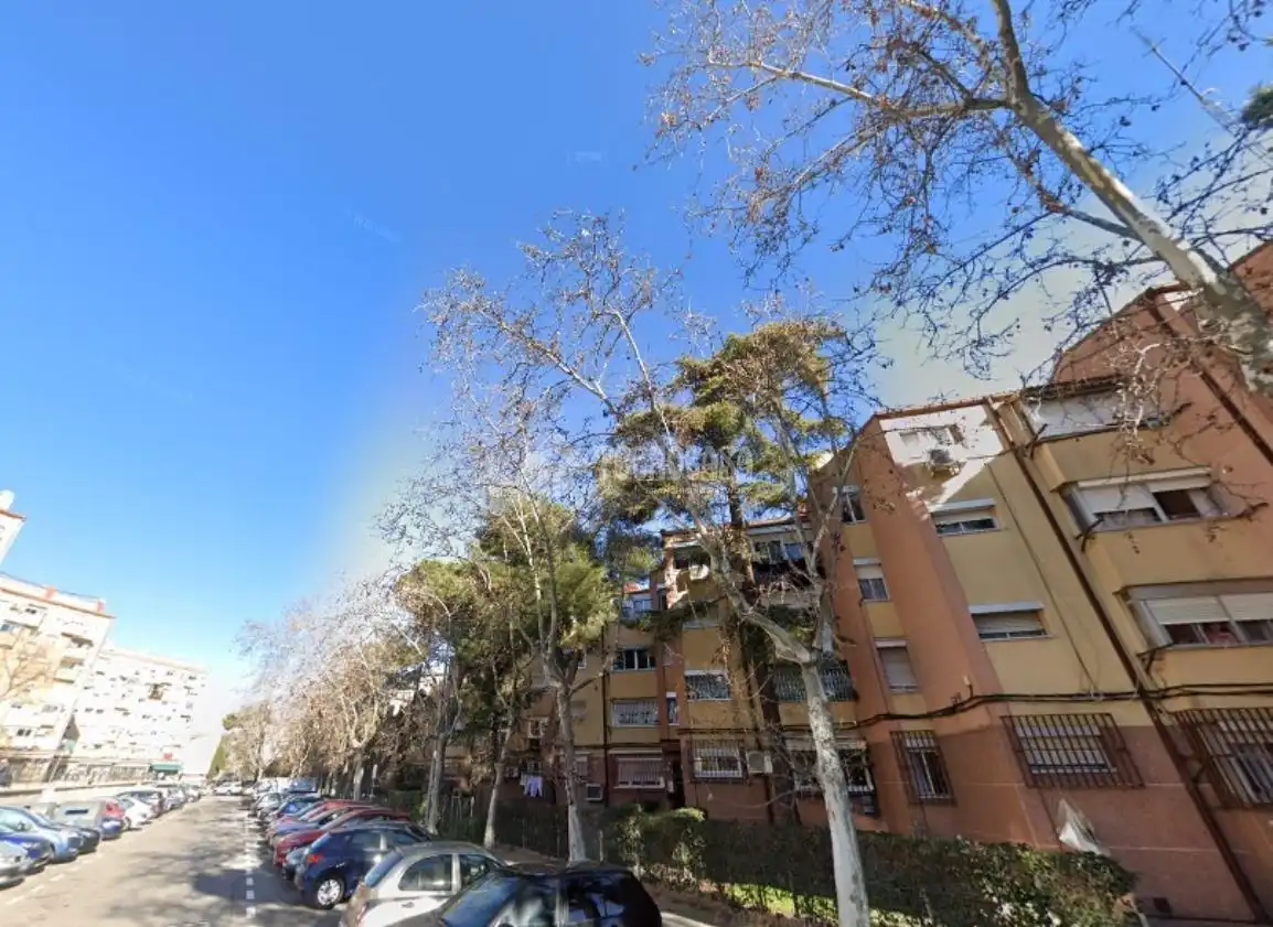 Vista exterior de Pis en venda en Madrid amb Aire condicionat i Calefacció