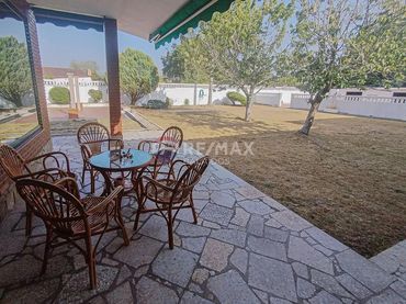 House with pool for sale in N/A