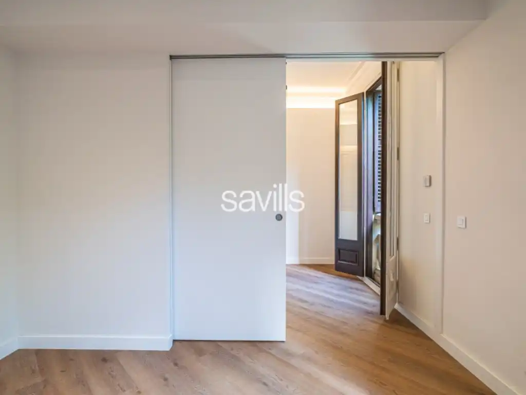 Dormitori de Apartament en venda en Barcelona amb Aire condicionat, Calefacció i Forn
