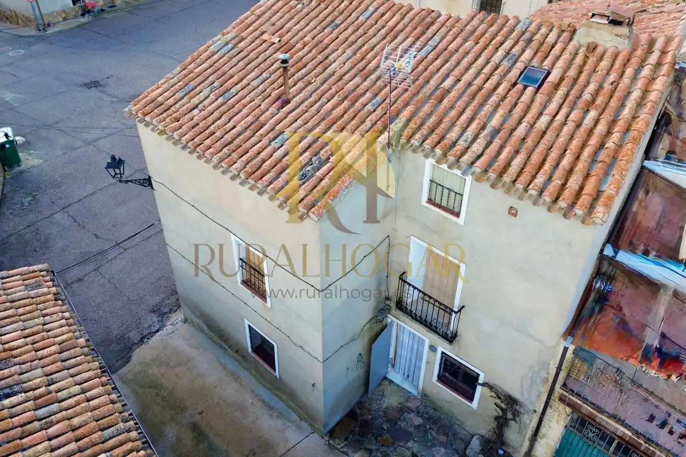Houses for sale in Calle Plaza, 16, El Pobo de Dueñas