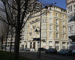 Vista exterior de Estudi en venda en Bilbao 