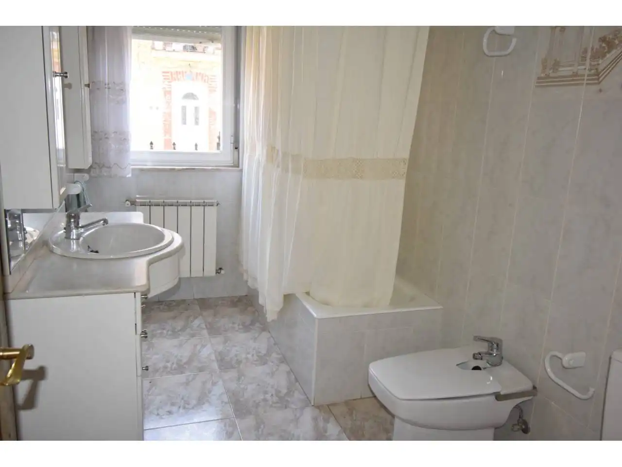 Baño de Casa o chalet en venta en Vegaquemada con Calefacción y Jardín privado