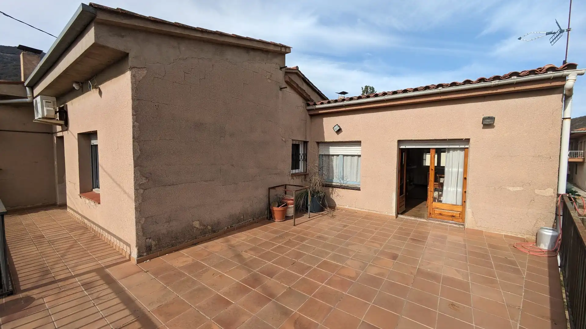 Casa rustica con giardino in vendita a DE LA SELVA, imagen 2