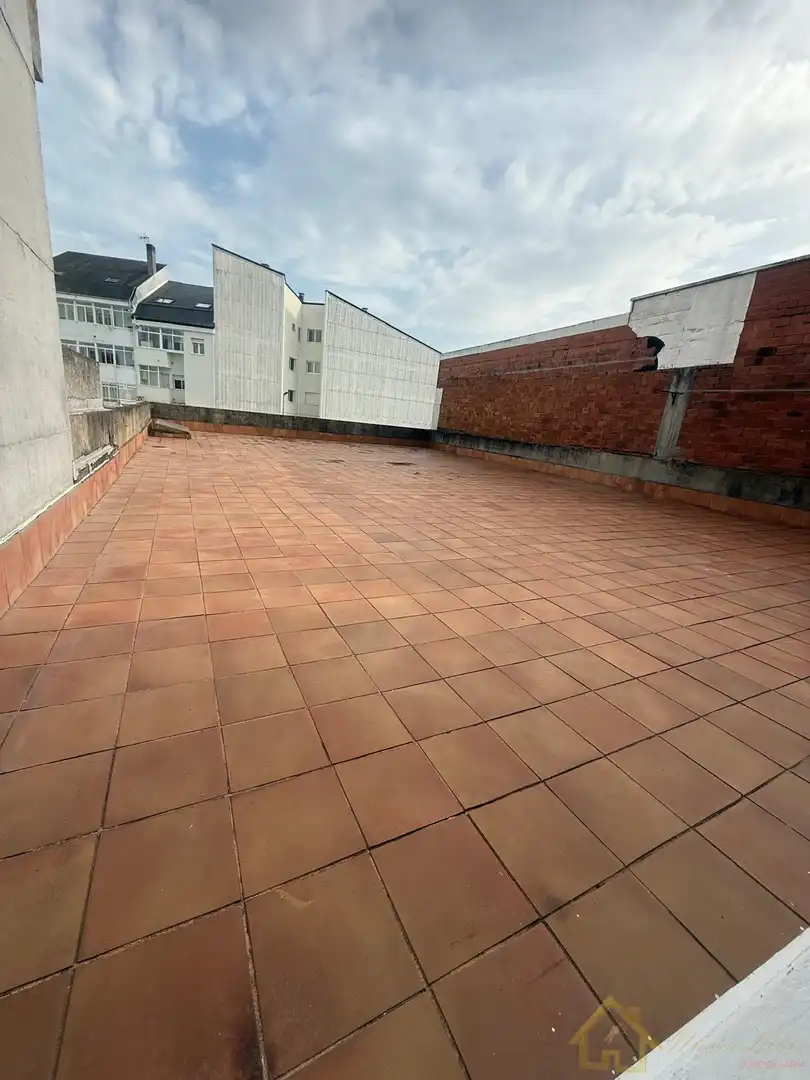 Terraza de Piso en venta en Lugo con Calefacción, Terraza y Trastero