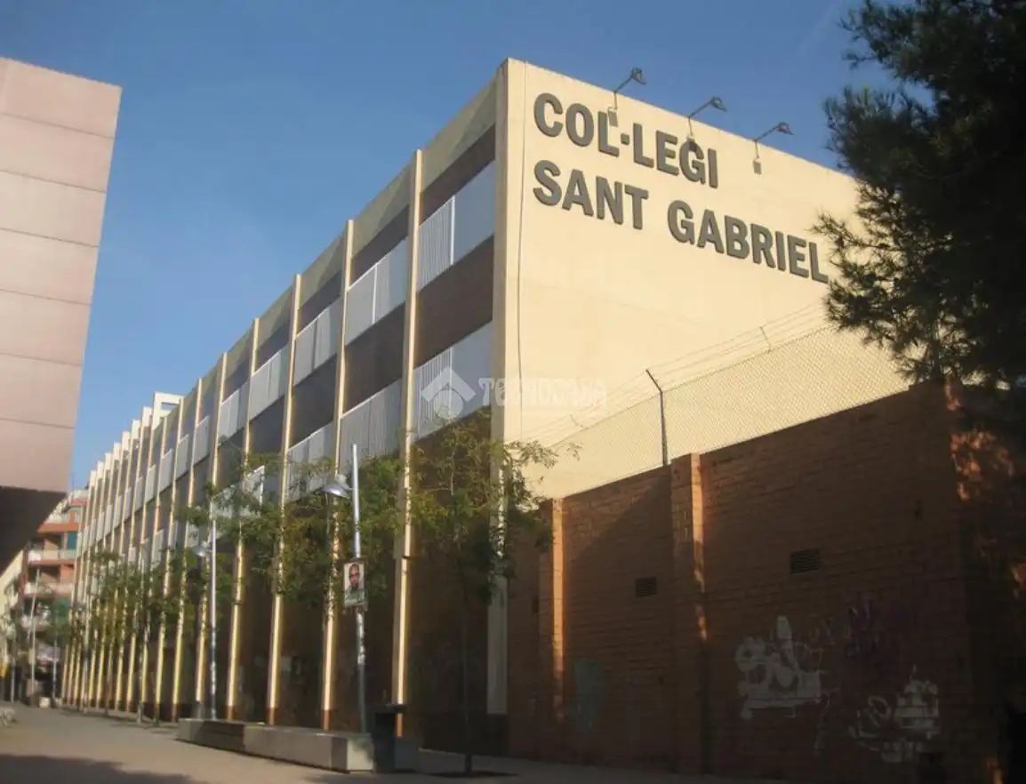 Vista exterior de Piso en venta en Badalona con Aire acondicionado, Calefacción y Parquet