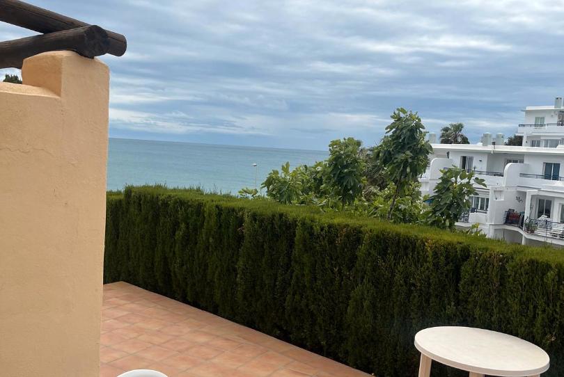 Foto 1 de Casa adosada de lloguer a Castillo Sohail - Myramar, Málaga