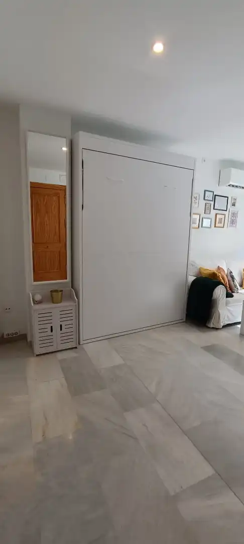 Schlafzimmer von Erdgeschoss zur Miete in La Zubia mit Klimaanlage, Heizung und Möbliert