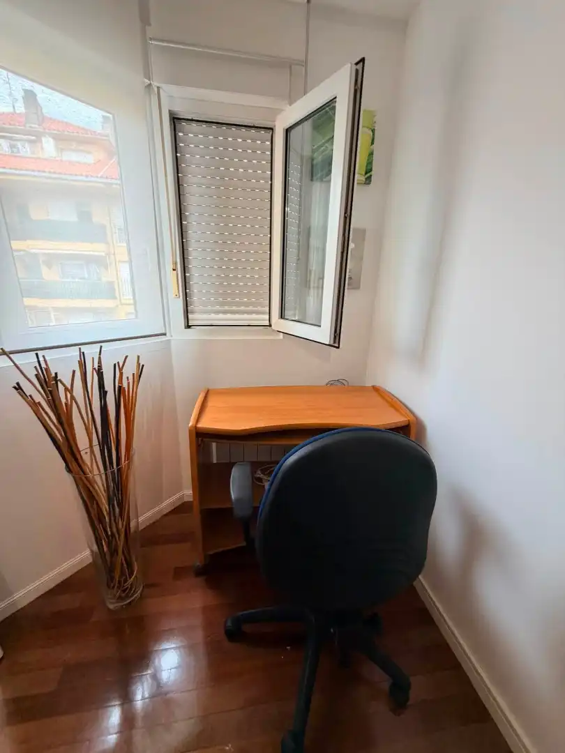 Wohnung zur Miete in Calle la Garoja, Cartes