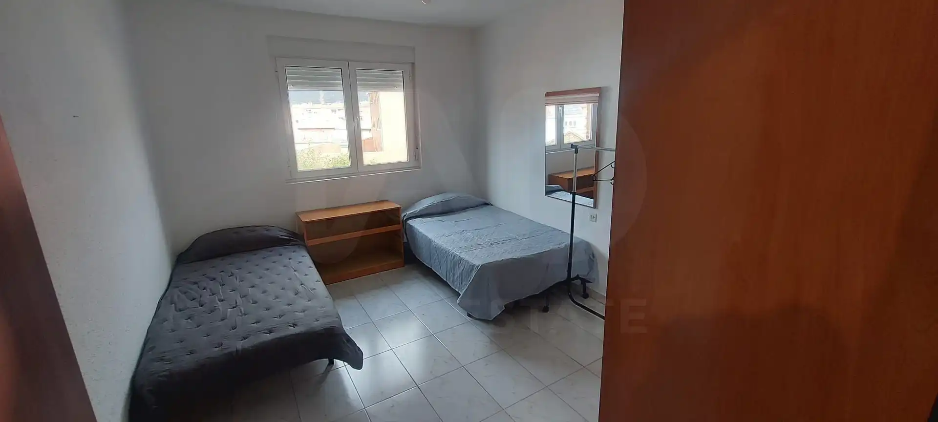 Habitación de Piso de alquiler en La Robla  con Terraza