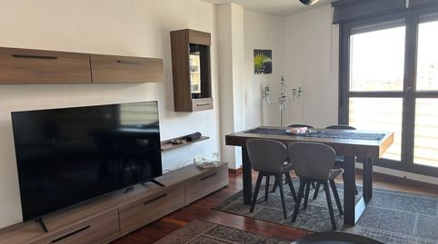 Foto 2 de Piso de alquiler en Plaza la Constitución, El Astillero , Cantabria