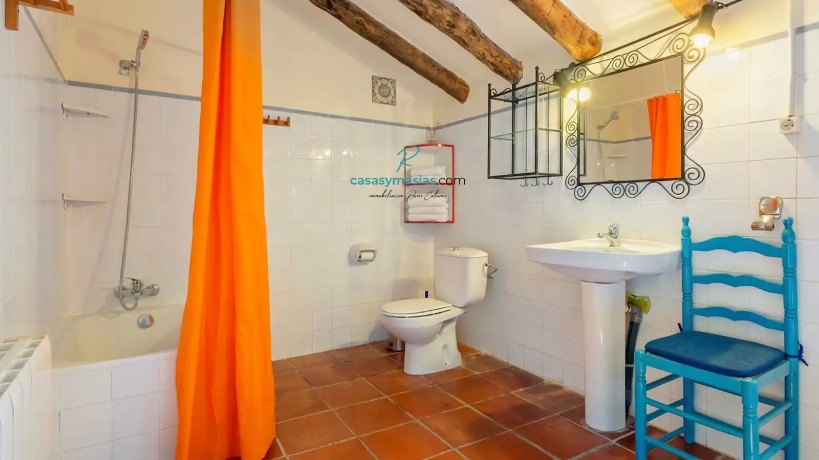 Bany de Finca rústica en venda en Sant Martí Sarroca amb Calefacció, Jardí privat i Parquet