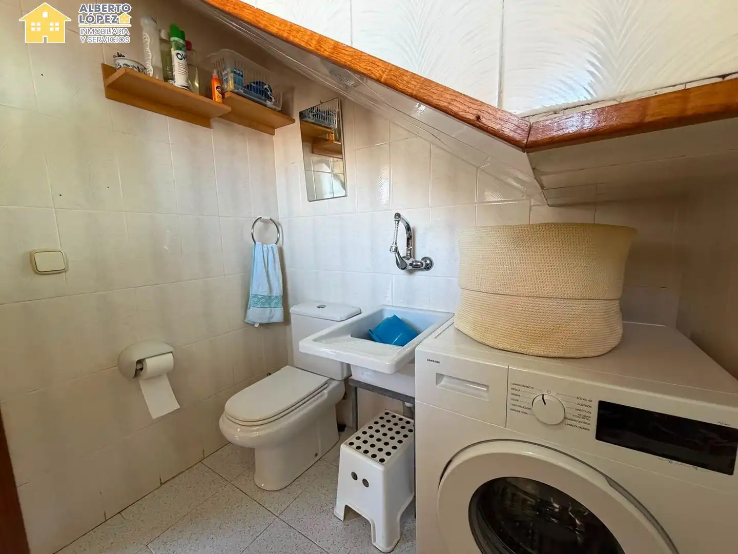 Baño de Dúplex de alquiler en Elche / Elx con Terraza, Amueblado y Balcón