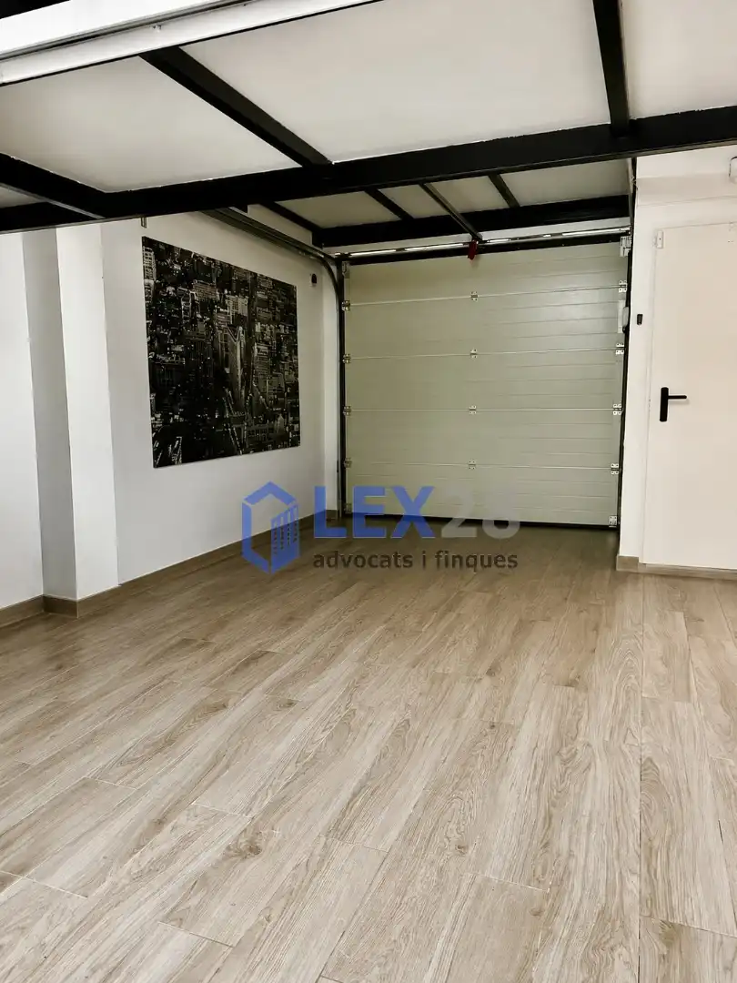 Reihenhaus mit Terrasse zum Verkauf in Carrer de la Indústria, imagen 21