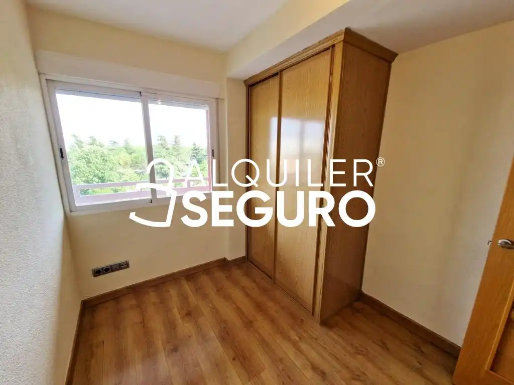 Schlafzimmer von Wohnung zur Miete in Móstoles mit Klimaanlage und Heizung