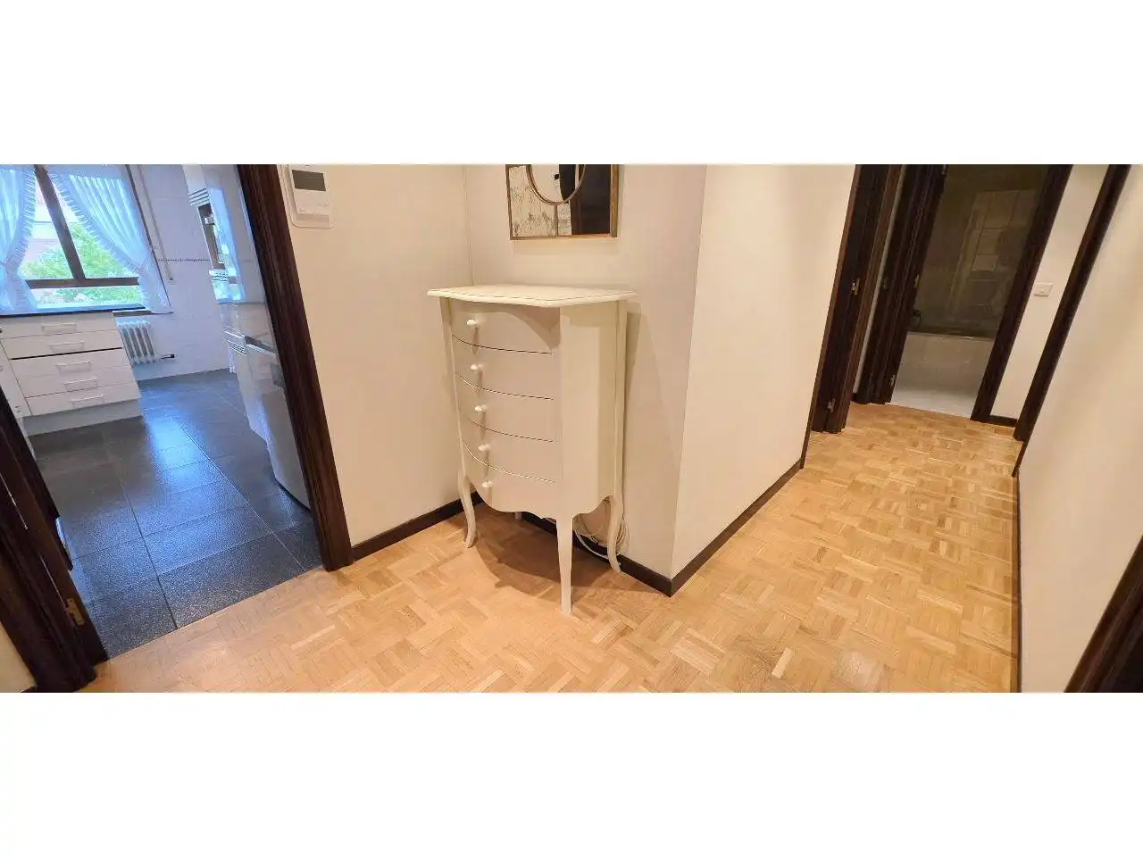 Dormitori de Pis de lloguer en  Logroño amb Calefacció, Parquet i Terrassa
