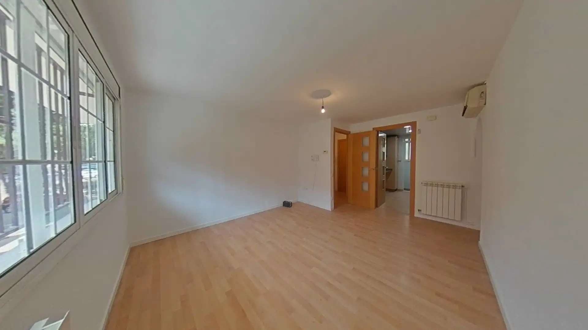 Flat for sale in L'Hospitalet de Llobregat  with Air Conditioner and Heating