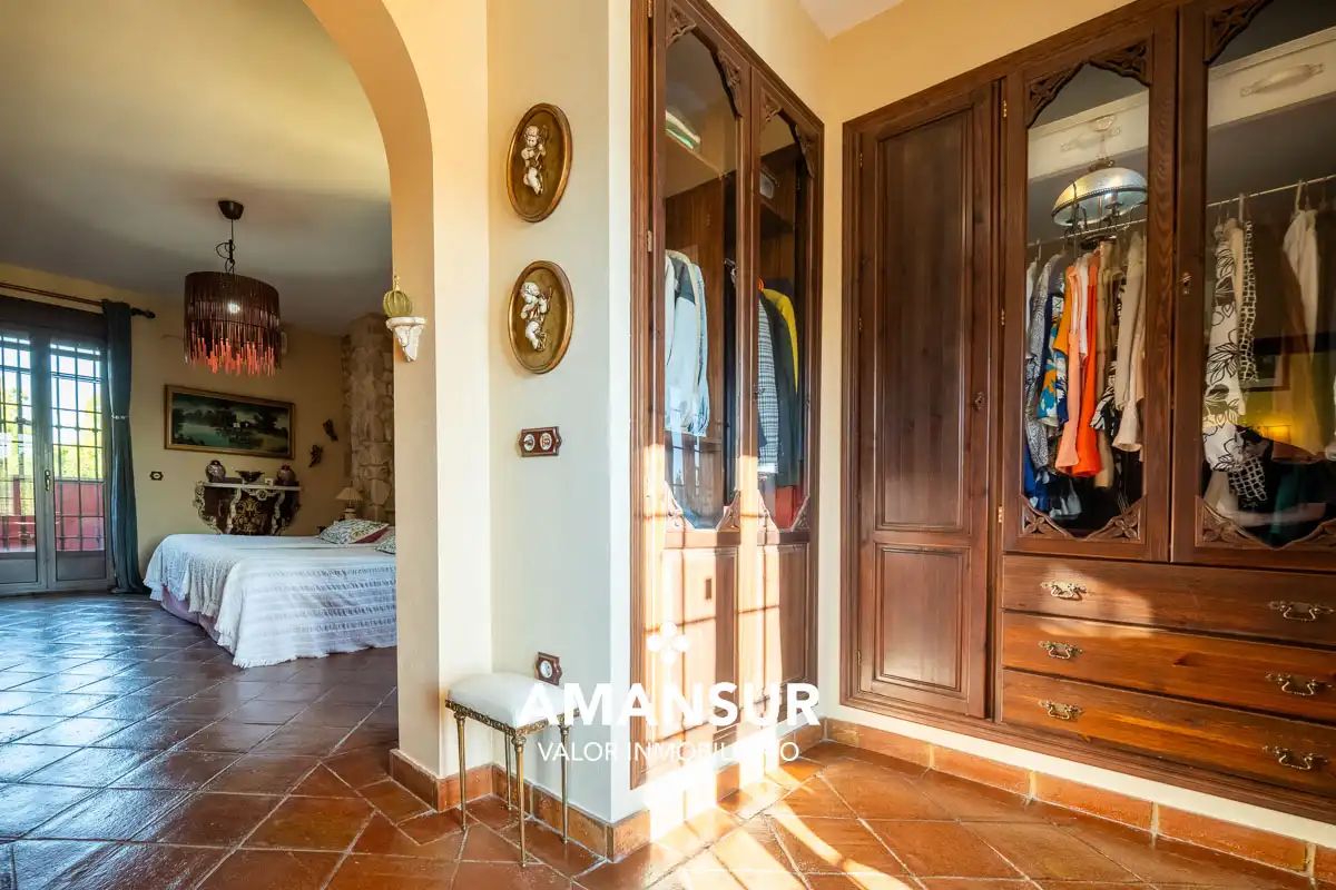 Chalet con piscina en venta en Avenida del Almendro, imagen 67