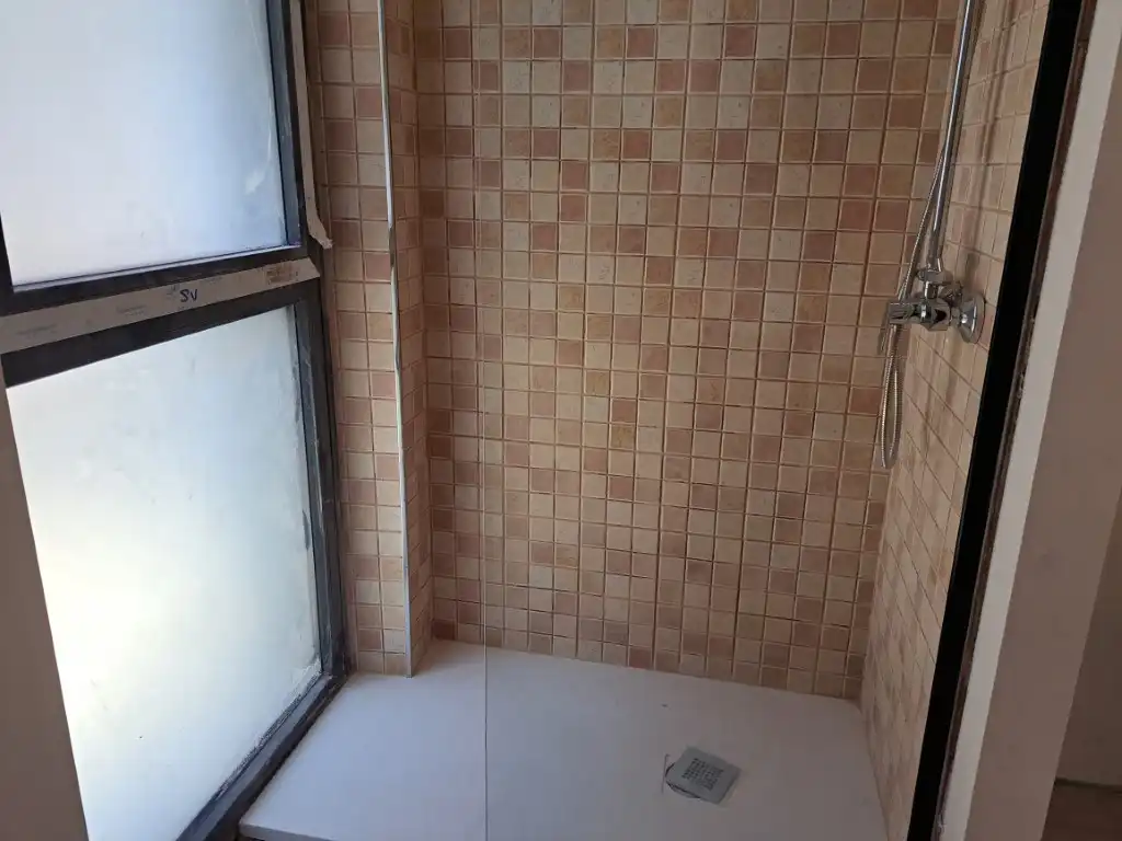 Baño de Apartamento de alquiler en Puigcerdà con Calefacción, Parquet y Horno