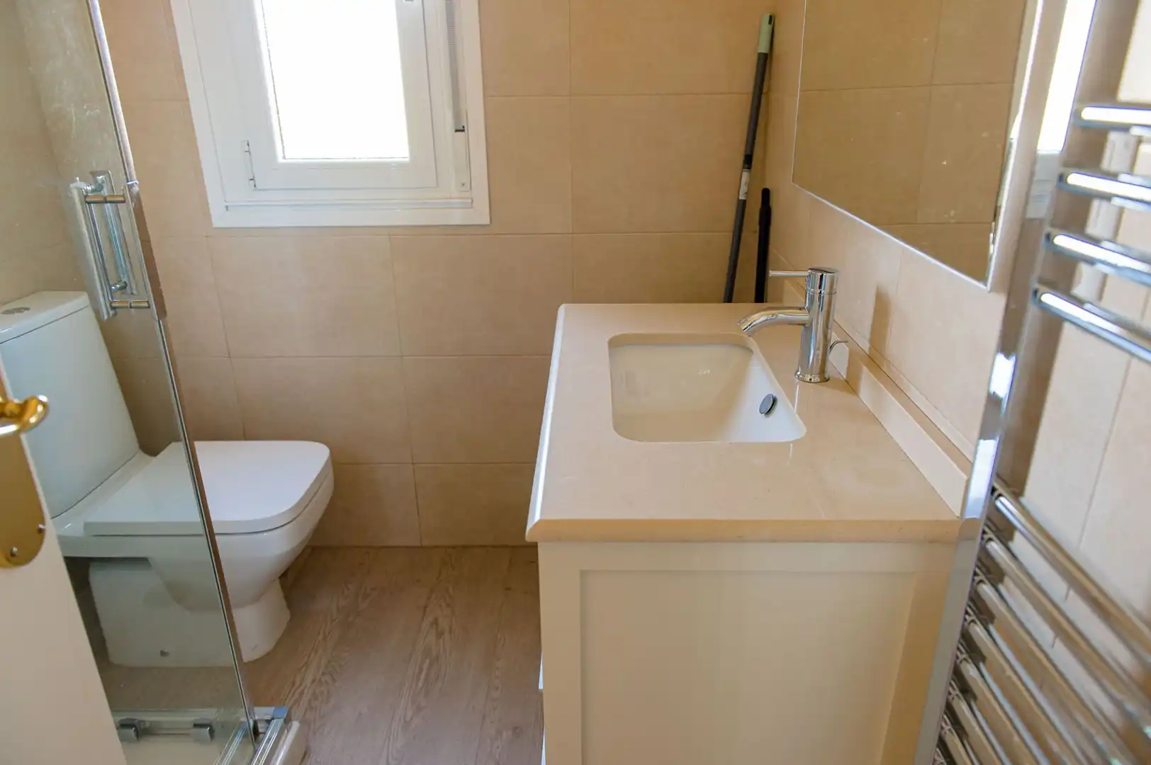 Bany de Pis en venda en Cacabelos amb Calefacció i Traster
