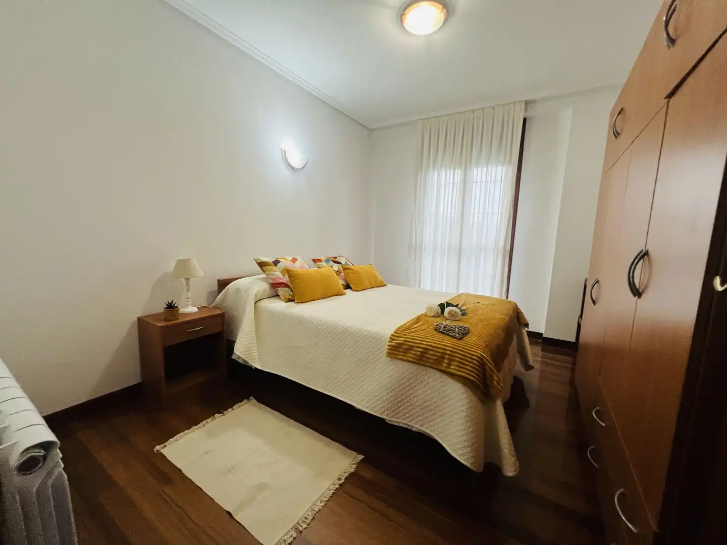 Bedroom of Flat for sale in Voto  with Heating, Parquet flooring and Furnished
