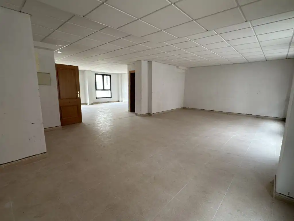 Oficina en venda en  Logroño