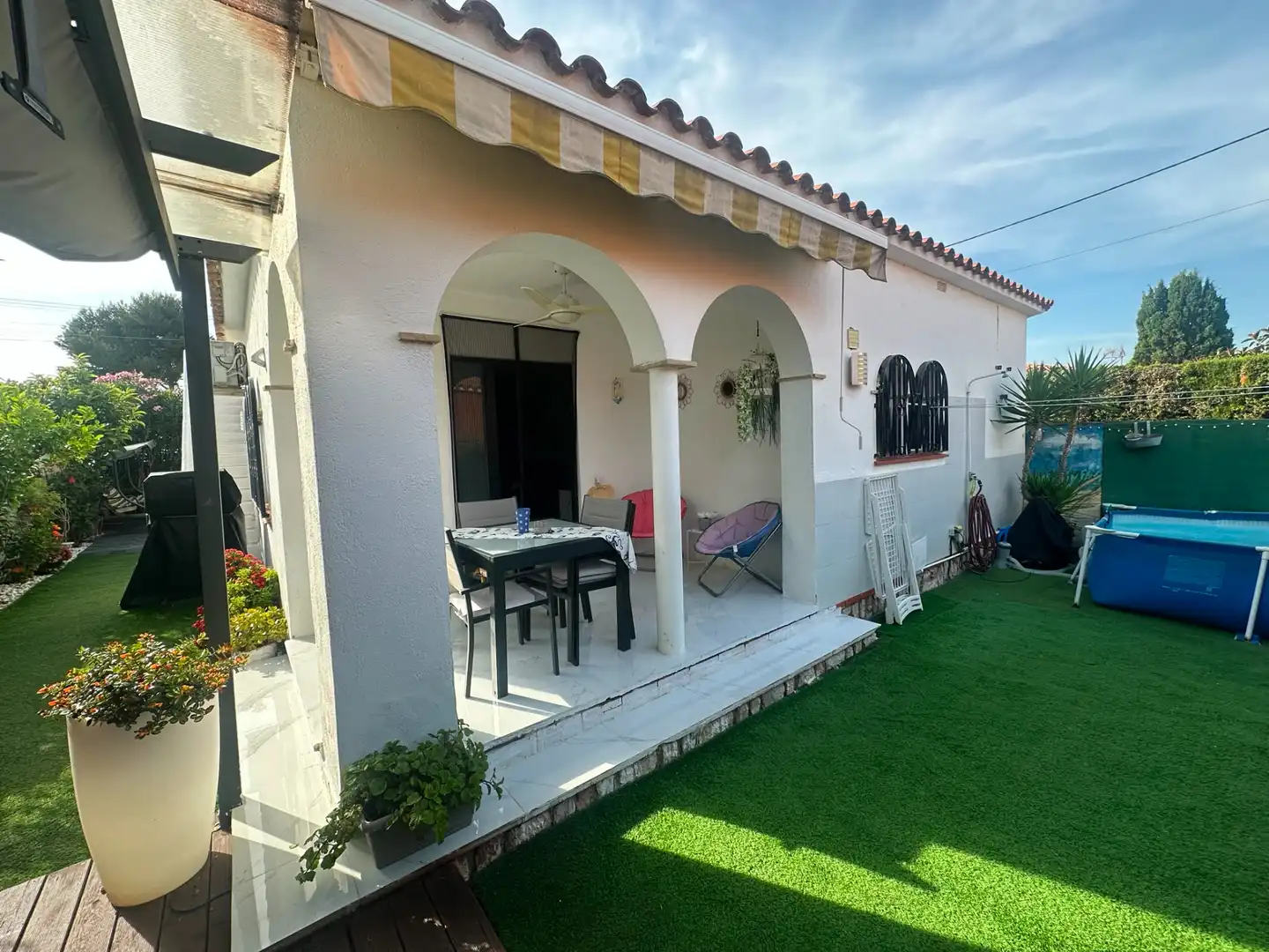 Terrassa de Casa o xalet en venda en Mont-roig del Camp amb Aire condicionat, Jardí privat i Terrassa