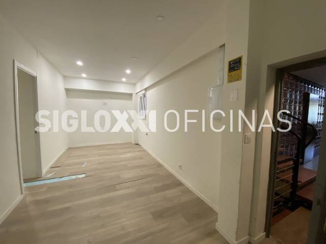 Oficina en Alquiler en Taquígraf Serra en Barri de les Corts