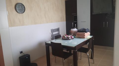 Foto 2 de Casa adosada en venta en La Gineta, Albacete