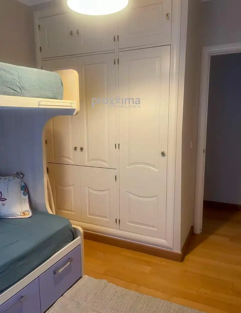 Bedroom of Flat for sale in Sevilla  with Air Conditioner and Terrace