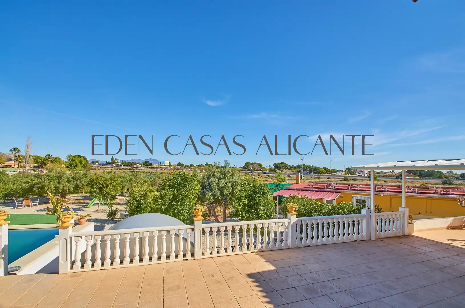 Jardí de Casa o xalet en venda en Alicante / Alacant amb Aire condicionat, Jardí privat i Terrassa