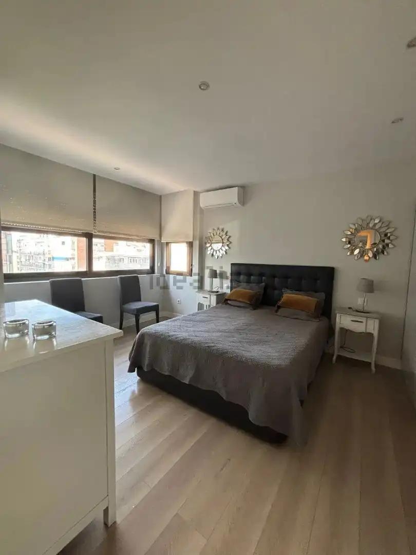 Bedroom of Flat for rent in Madrid  with Air Conditioner, Heating and Storage room