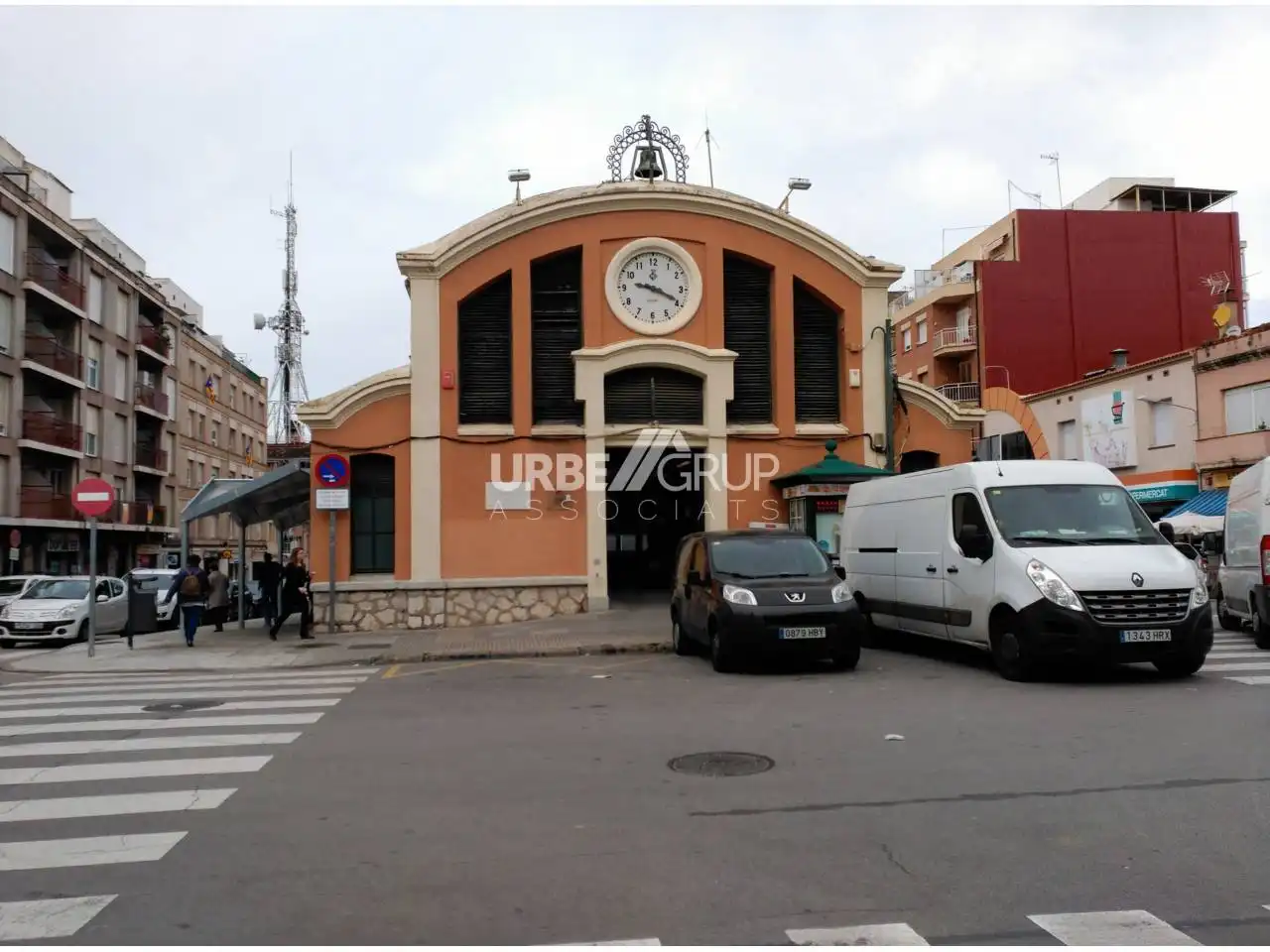 Vista exterior de Pis en venda en Terrassa amb Aire condicionat, Calefacció i Jardí privat
