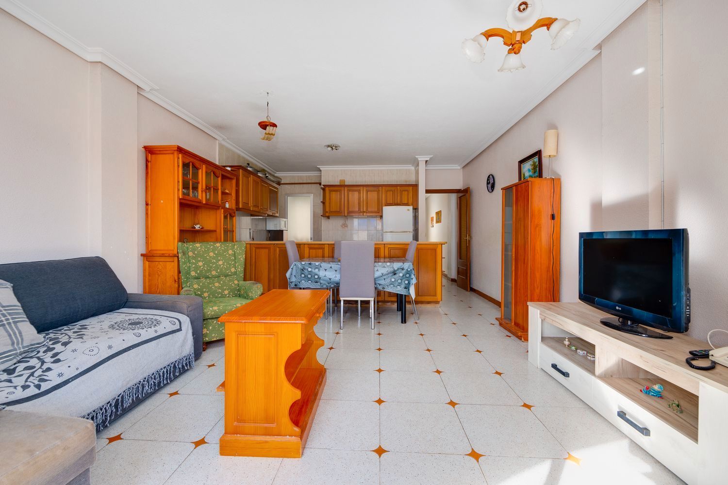 Living room of Flat for sale in Torrevieja  with Air Conditioner, Heating and Terrace