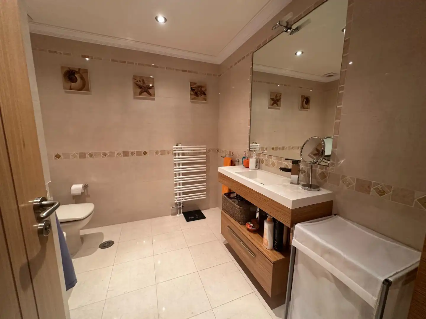 Baño de Casa o chalet en venta en Jaca con Calefacción, Jardín privado y Parquet