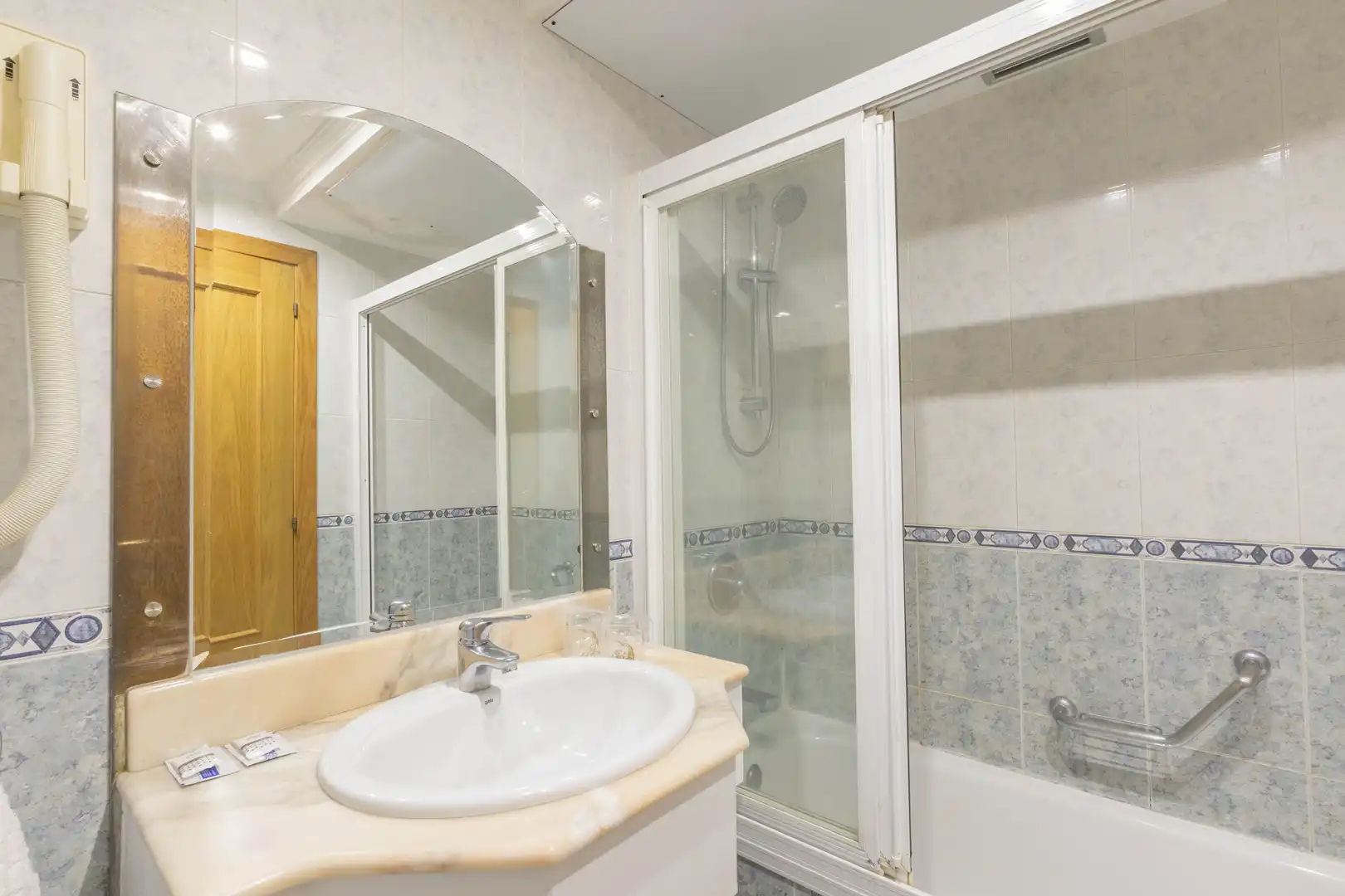 Baño de Edificio en venta en Cavia